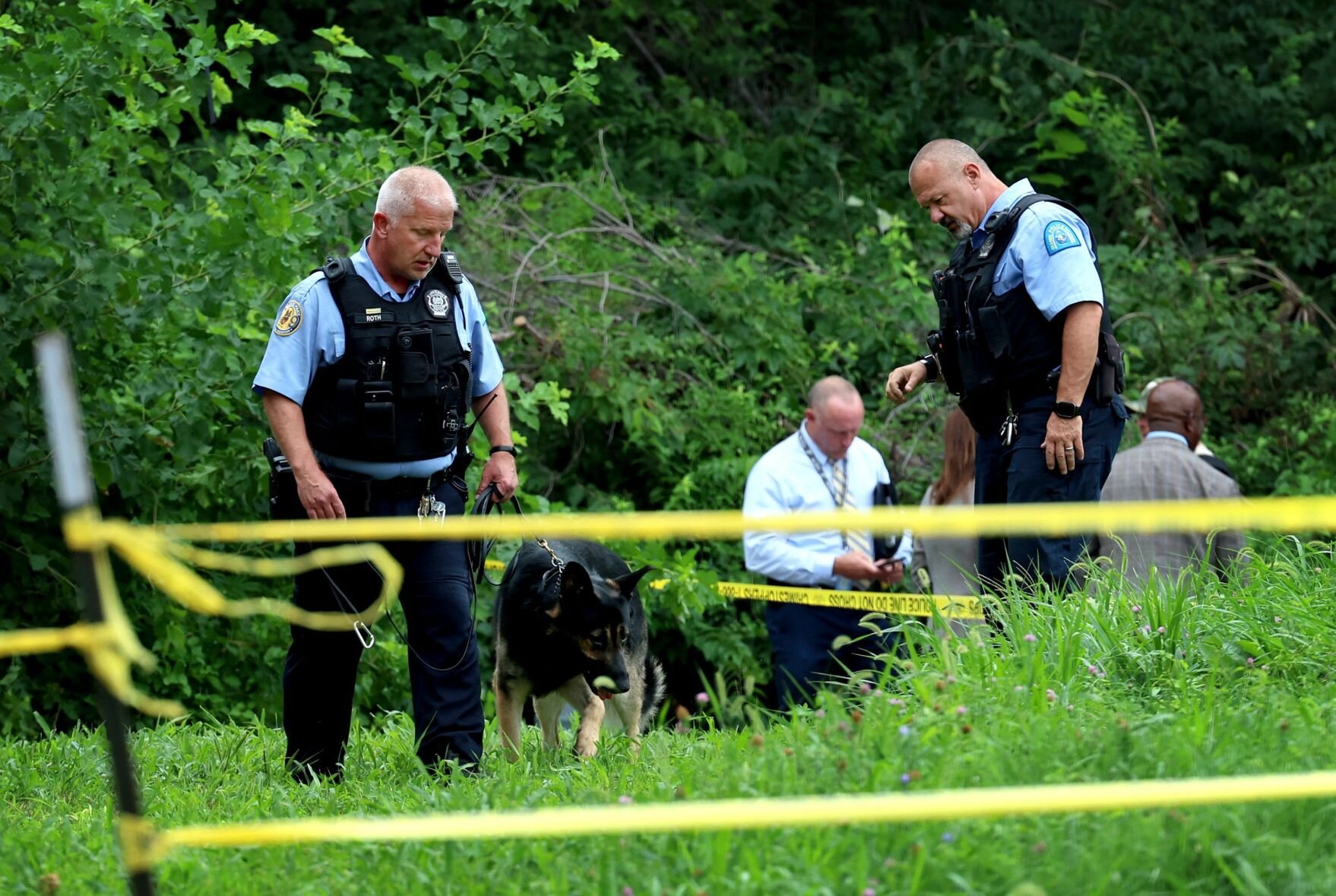 ¹û½´ÊÓÆµ police shoot and kill man
